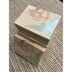 Mary Kay Glamour Compact Set of 7